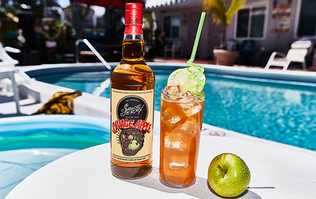 Sailor Jerry Savage Apple by the pool